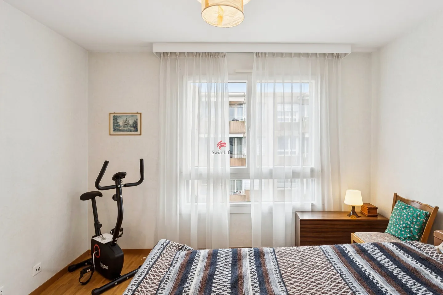 Spacious 5-Room Apartment - Photo 9 of 13