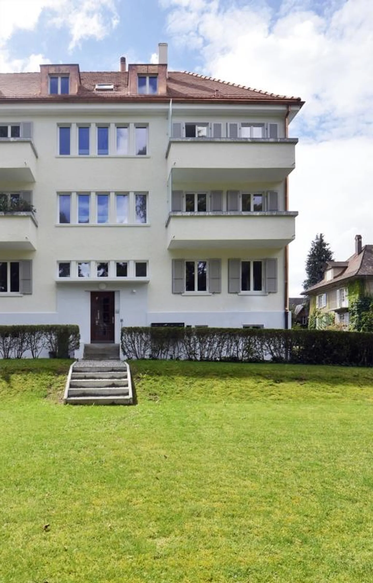 Là où le design rencontre le confort : Vie moderne avec cheminée - Photo 12 sur 14