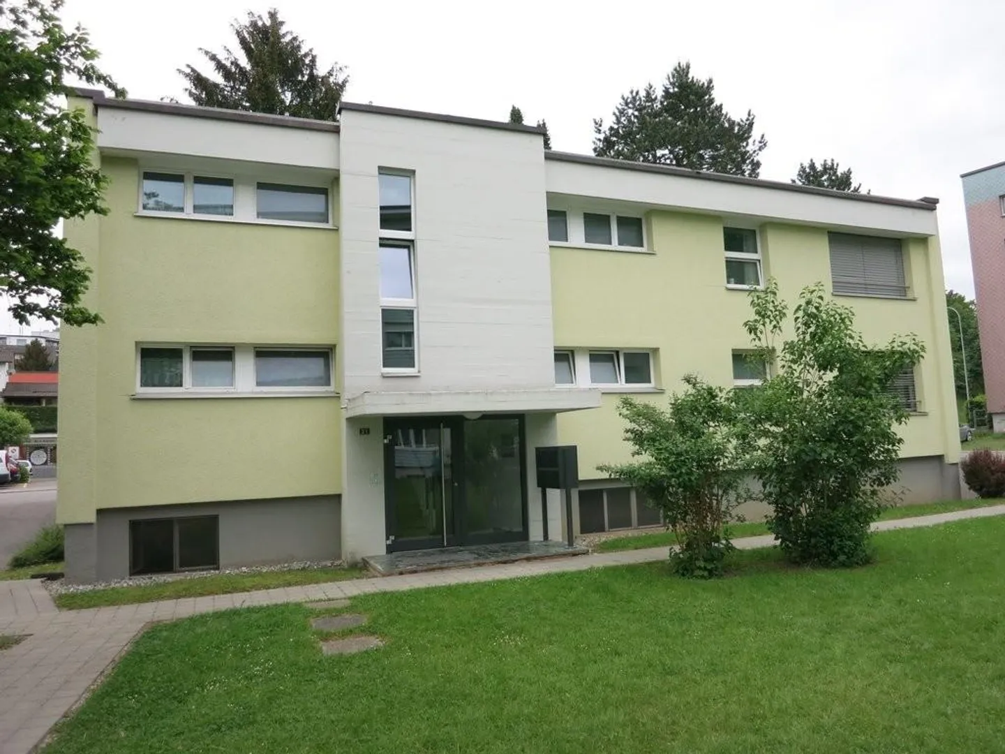 Appartamento accogliente con 1,5 stanze al piano terra disponibile dal 01.04.2026 - Foto 1 di 4