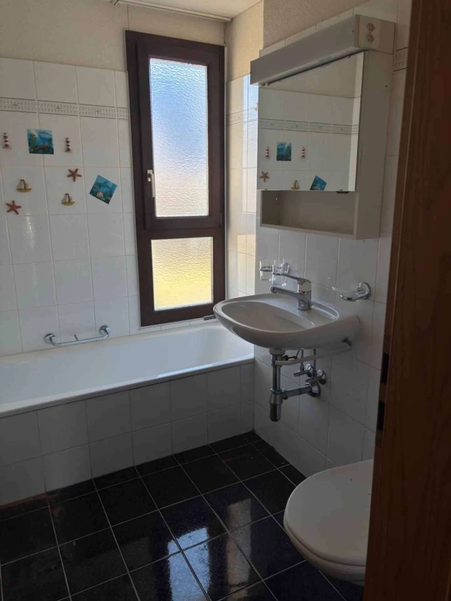 4 Room Attic Apartment in Close Proximity to Bellinzona - Photo 5 of 11