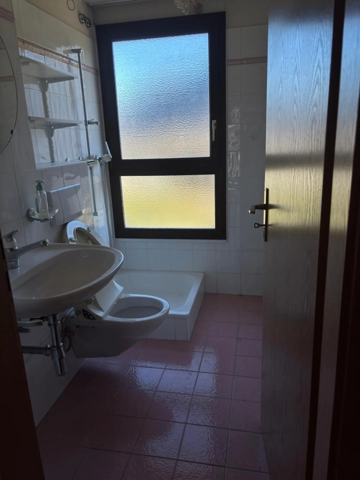 4 Room Attic Apartment in Close Proximity to Bellinzona - Photo 6 of 11