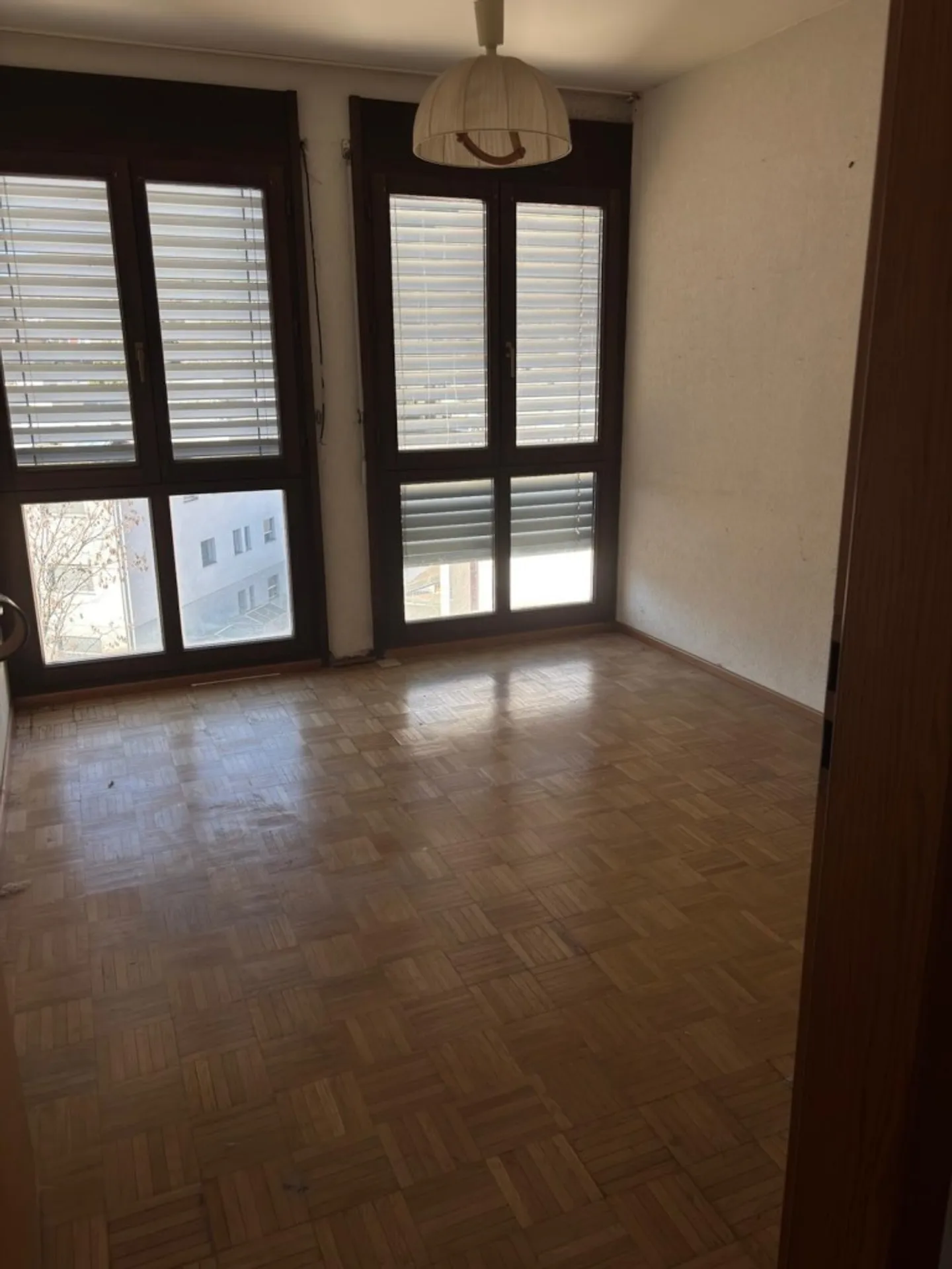 4 Room Attic Apartment in Close Proximity to Bellinzona - Photo 8 of 11