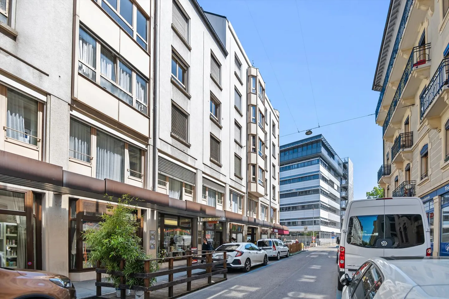 Profitez de belles terrasses dans le quartier de Plainpalais - Photo 3 sur 3