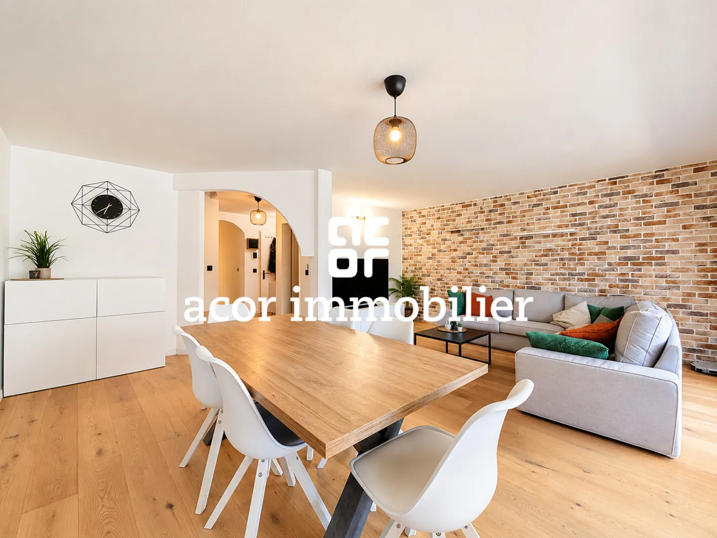 Duplex rénové avec jardin - Photo 1 sur 6