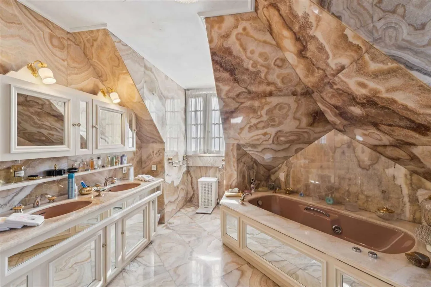 Proprietà prestigiosa in una posizione tranquilla, a due passi dal centro città - Foto 7 di 10