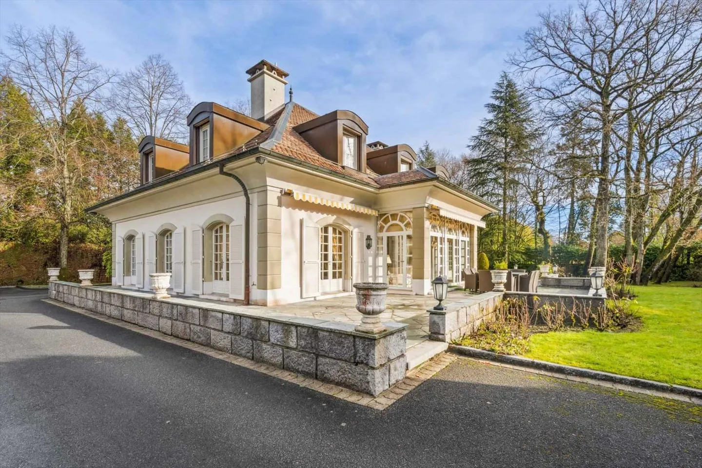 Proprietà prestigiosa in una posizione tranquilla, a due passi dal centro città - Foto 9 di 10