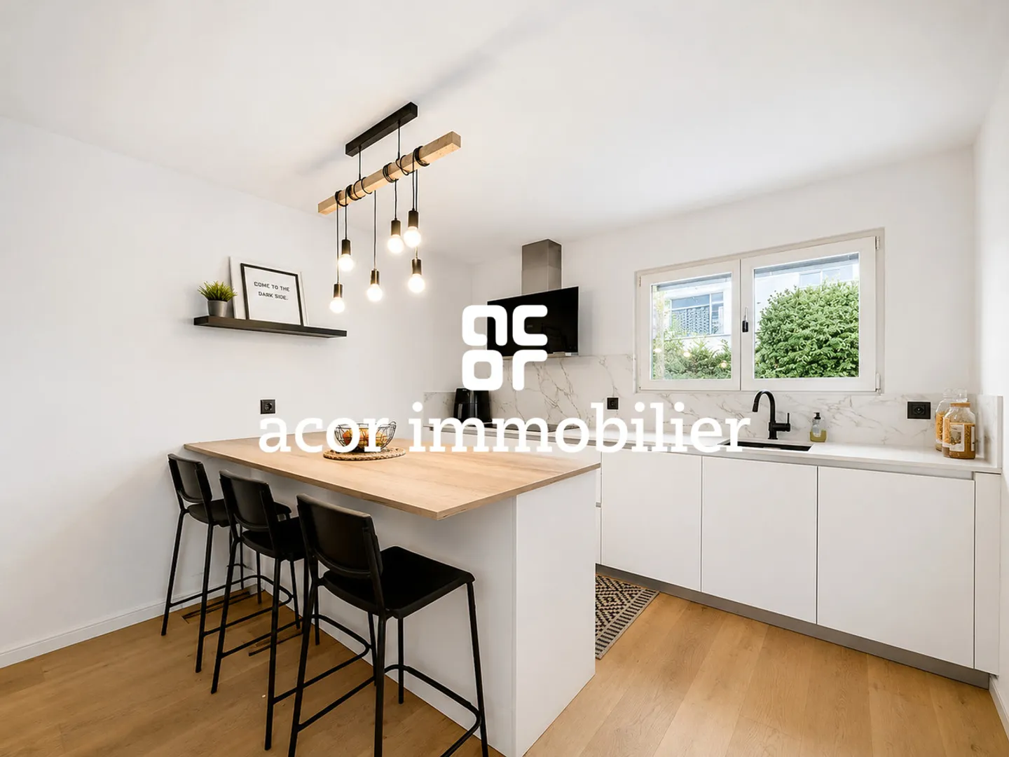 Duplex rénové avec jardin - Photo 2 sur 6