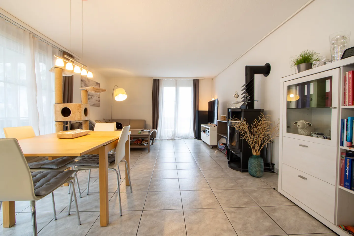 Apartment Start to Measure - Photo 3 of 11