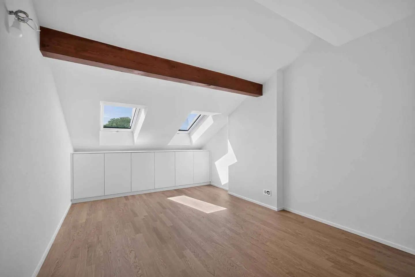 Duplex with character and mezzanine - Photo 8 of 10