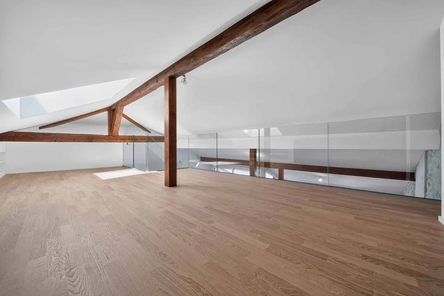 Duplex with character and mezzanine - Photo 6 of 10