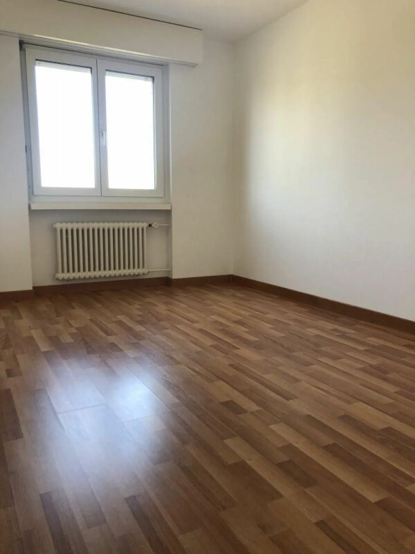 Bellissimo e luminoso appartamento di 4,5 stanze - Foto 7 di 9