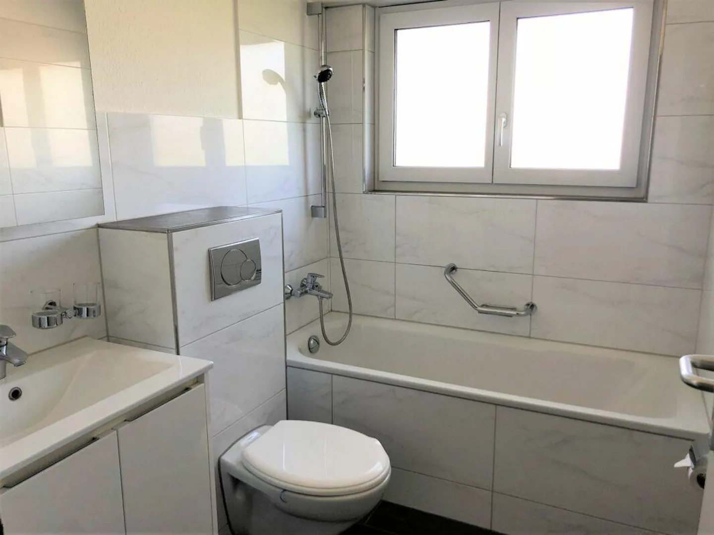 Bellissimo e luminoso appartamento di 4,5 stanze - Foto 9 di 9