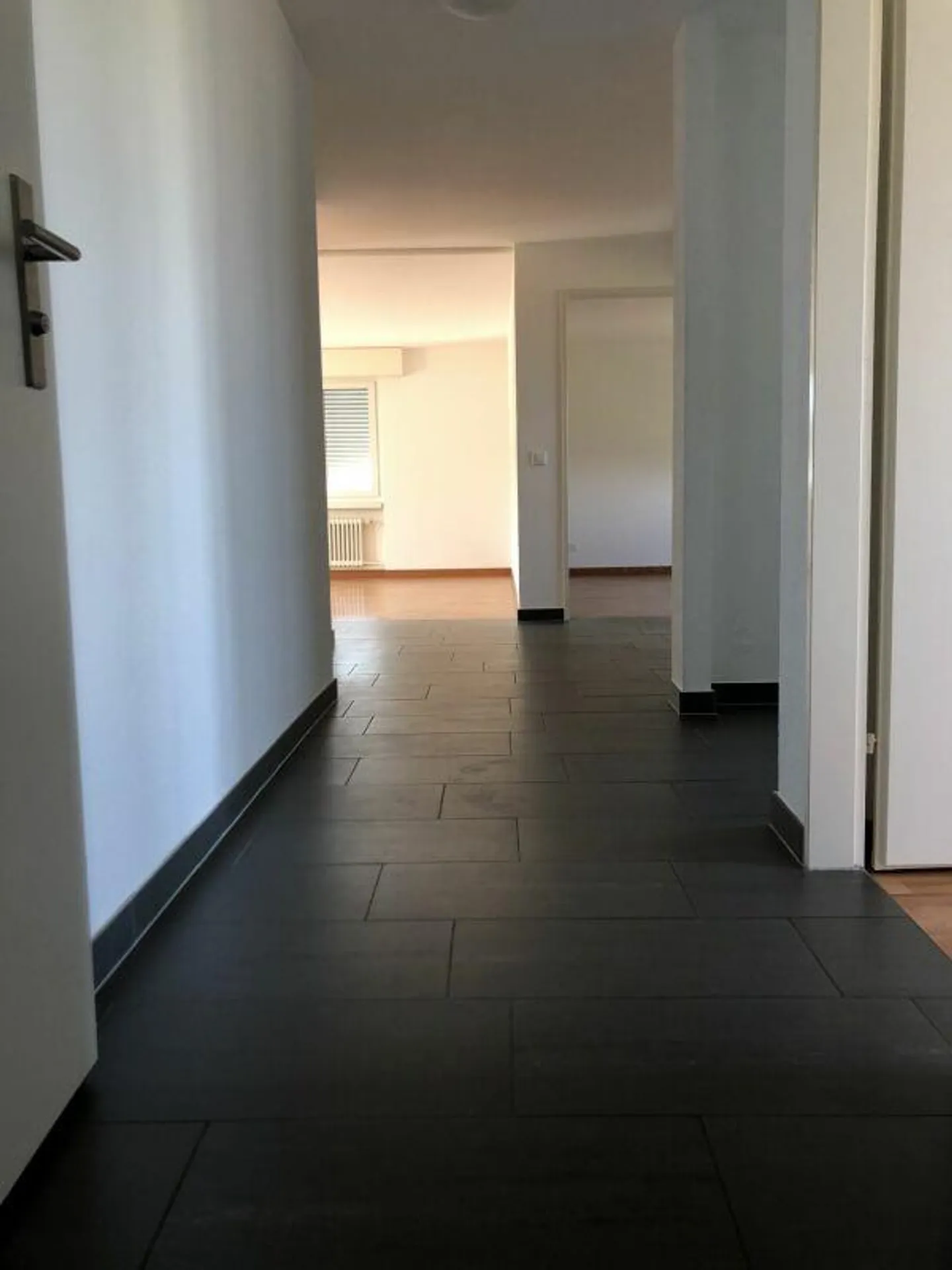 Bellissimo e luminoso appartamento di 4,5 stanze - Foto 2 di 9