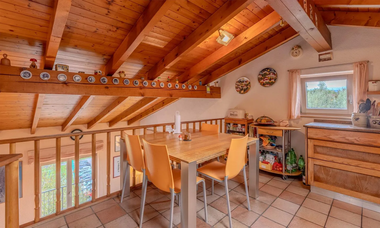 Beautiful terraced house with 3.5 rooms, garden and two terraces. - Photo 1 of 10