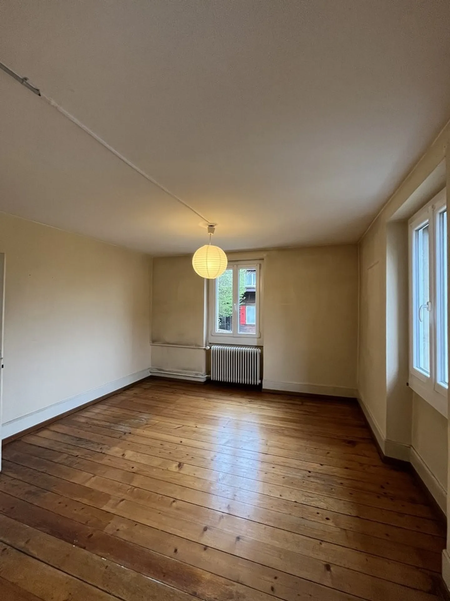 FRIBOURG (Neuveville-Viertel) - 2,5 Zimmer im 2. Stock - Foto 4 von 5