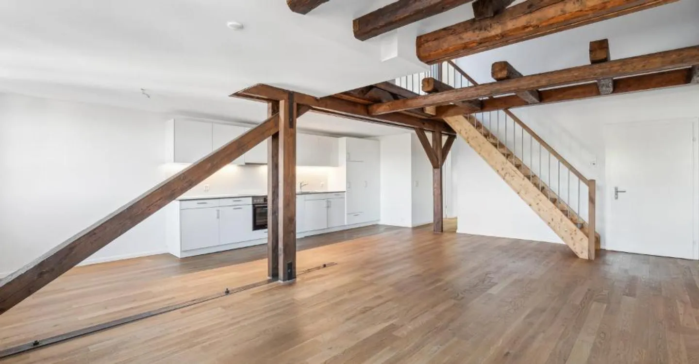 Attractive maisonette apartment with roof terrace for rent - Photo 2 of 6