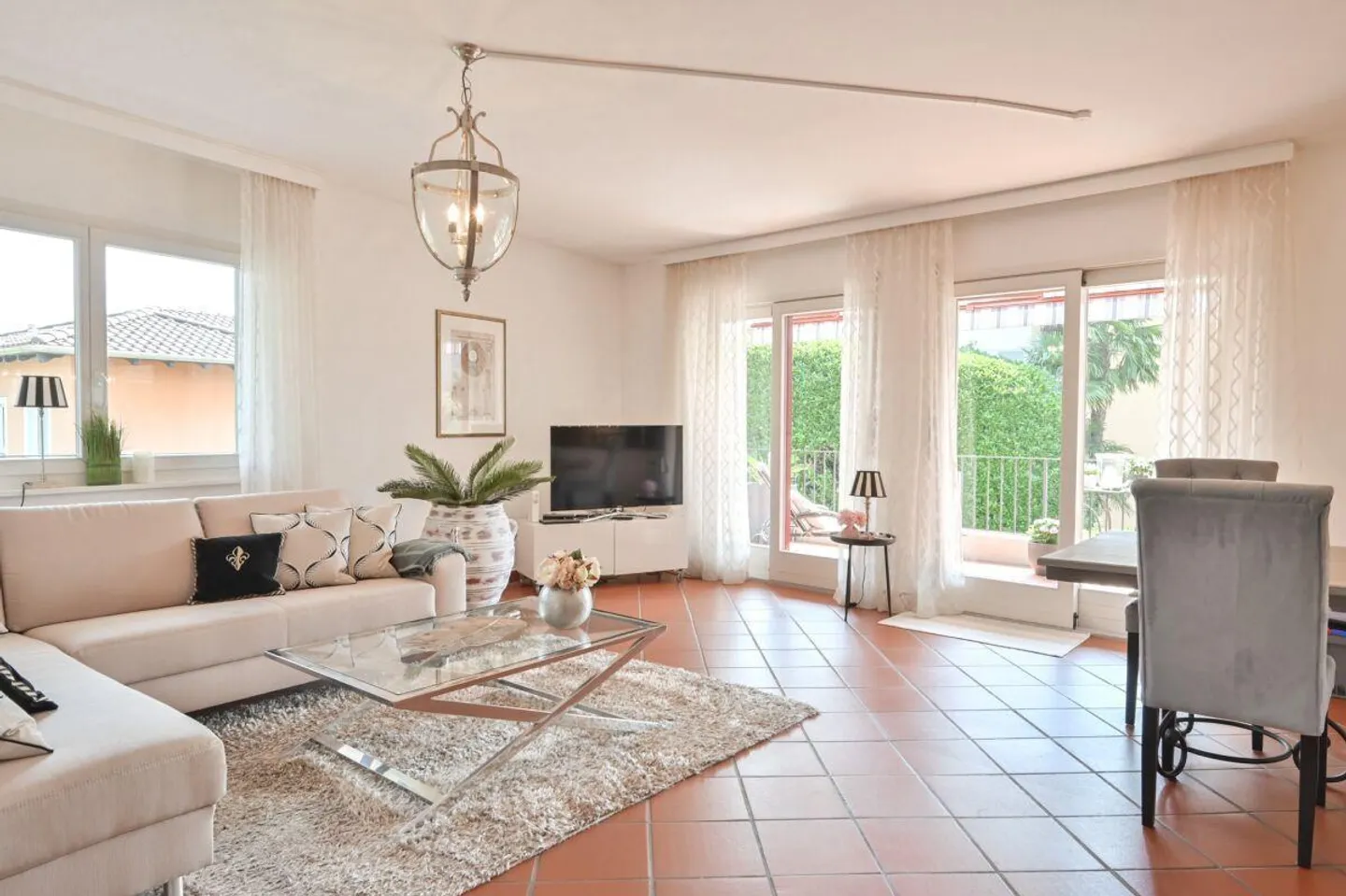 Appartement au charme méditerranéen dans un emplacement privilégié - Photo 4 sur 12