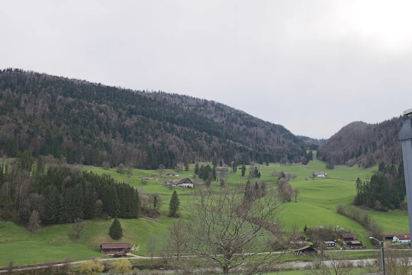 A vendre à Soubey, un chalet offrant une vue exceptionnelle - Photo 2 sur 10