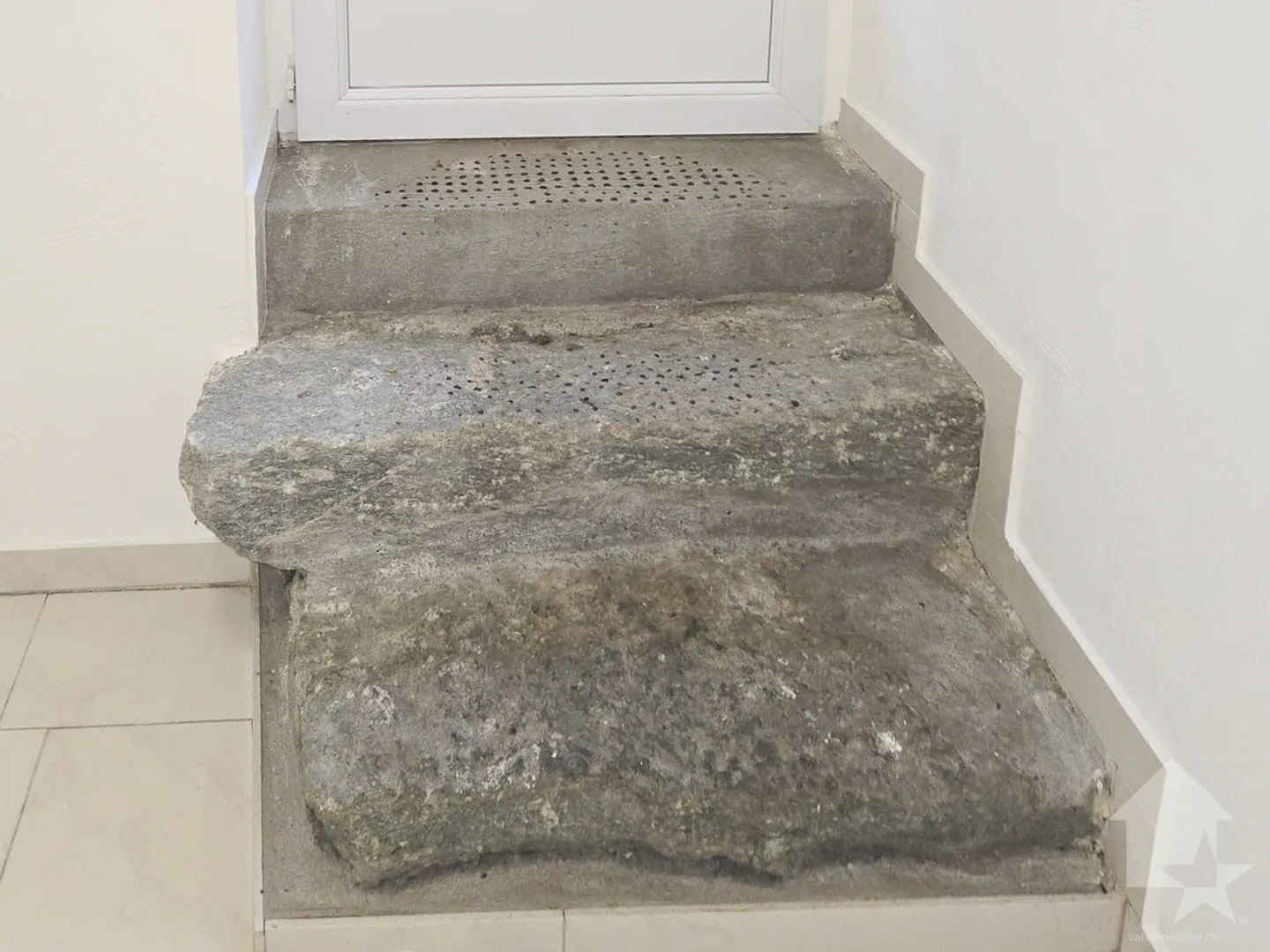 2.5-Zimmer-Wohnung im Zentrum des Dorfes Vex - Foto 2 von 8