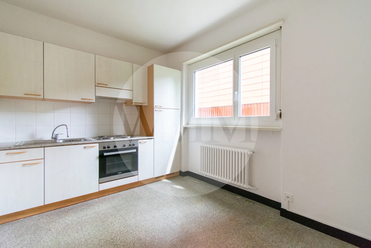 GRANDE APPARTEMENT 2.5 PIÈCES À CASSARATE AVEC VUE SUR LE LAC - Photo 1 sur 9