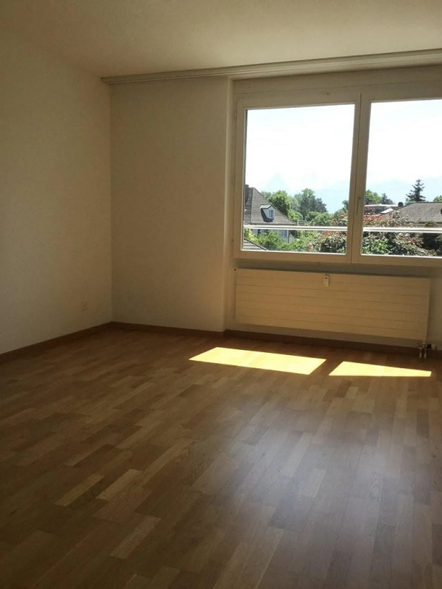 Appartement confortable de 2,5 pièces avec deux espaces de sièges - Photo 5 sur 5