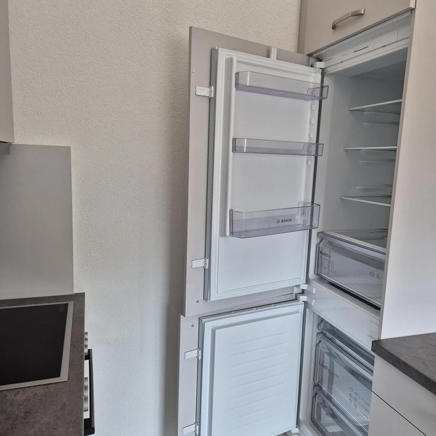 Appartamento spazioso di 4,5 stanze completamente ristrutturato con grande stanza hobby - Foto 2 di 10