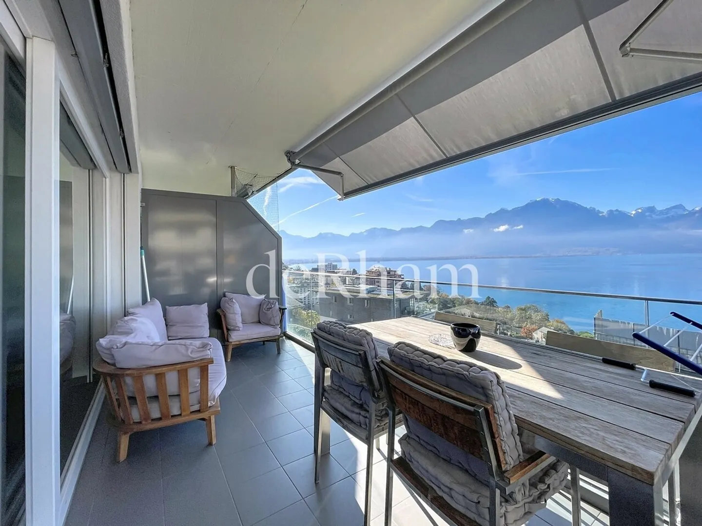 Sunny Apartment with Lake View - Photo 1 of 9