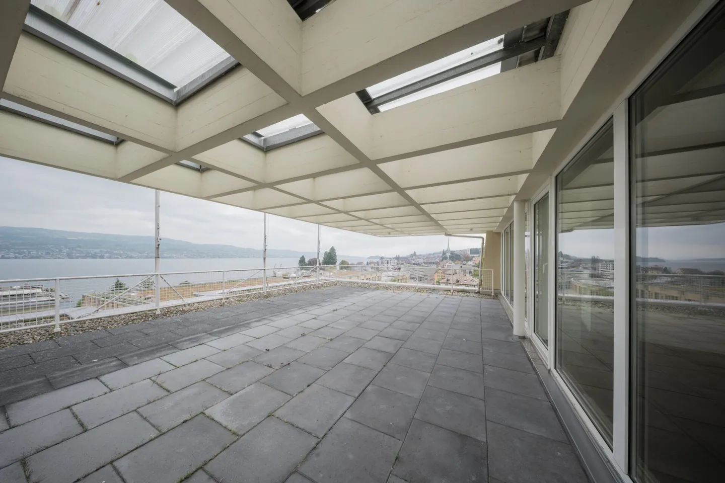 Horgen - Expanded Office Plug and Play - Photo 3 of 11