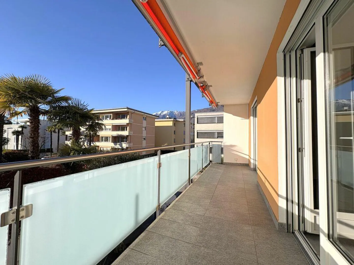 ASCONA - splendid holiday apartment 2.5 rooms completely renovated - Photo 1 of 7