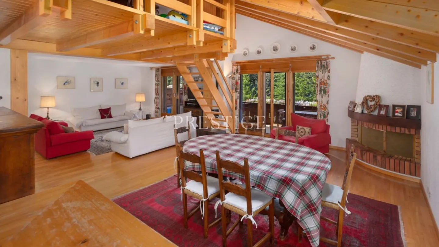 Geräumige 5½-Zimmer-Wohnung in Crans mit Blick auf den Golfplatz - Foto 3 von 16