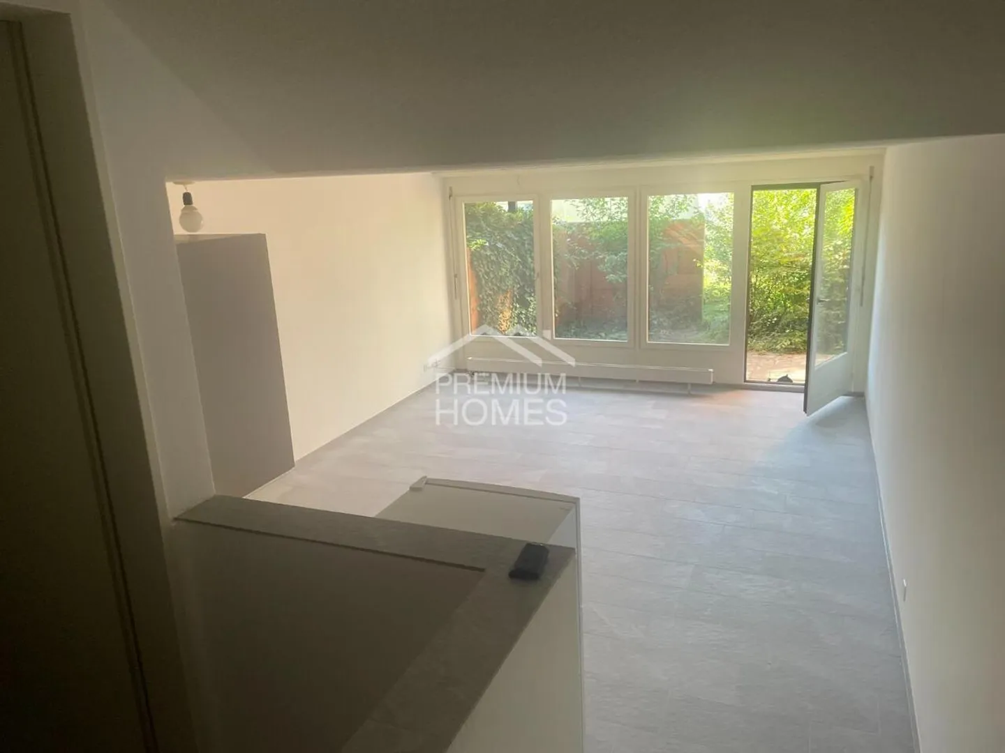 Appartamento in vendita - Foto 2 di 7