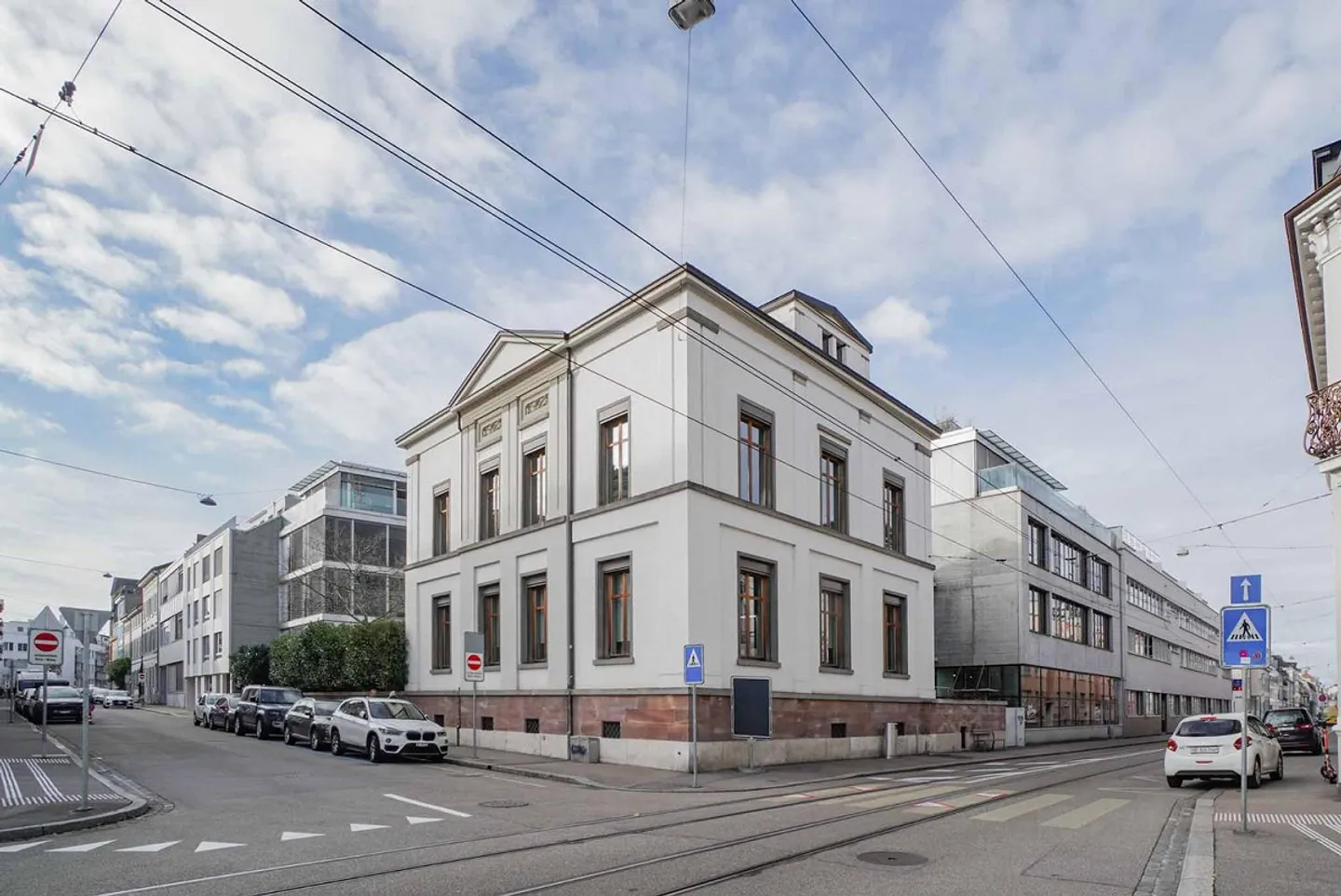 Spazio ufficio moderno cerca nuovo inquilino - Foto 1 di 8