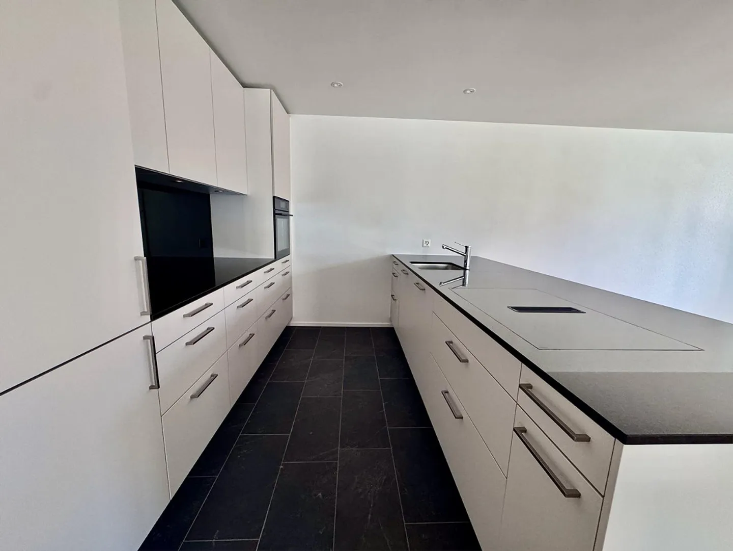 Modernes Apartment in Uster - Foto 1 von 9