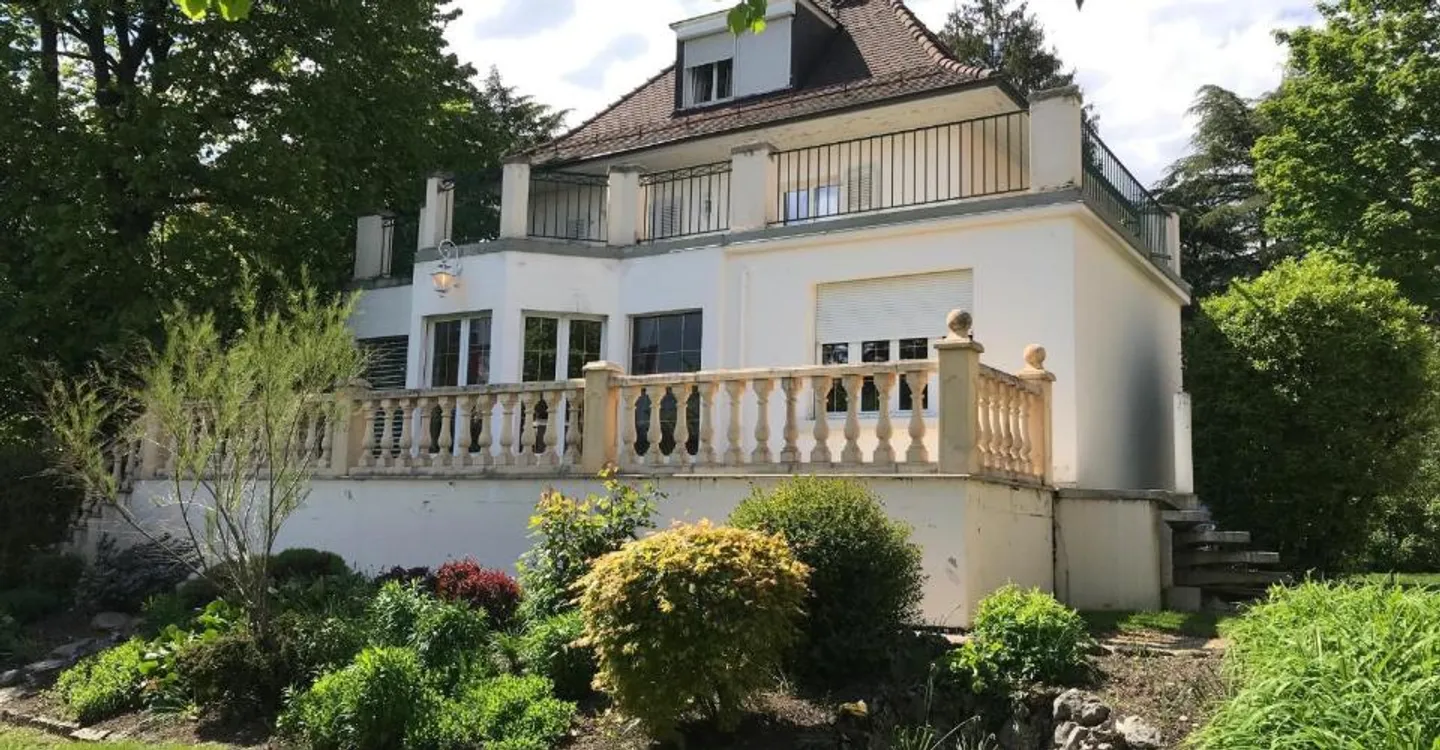 Villa rénovée avec jardin - Photo 11 sur 12
