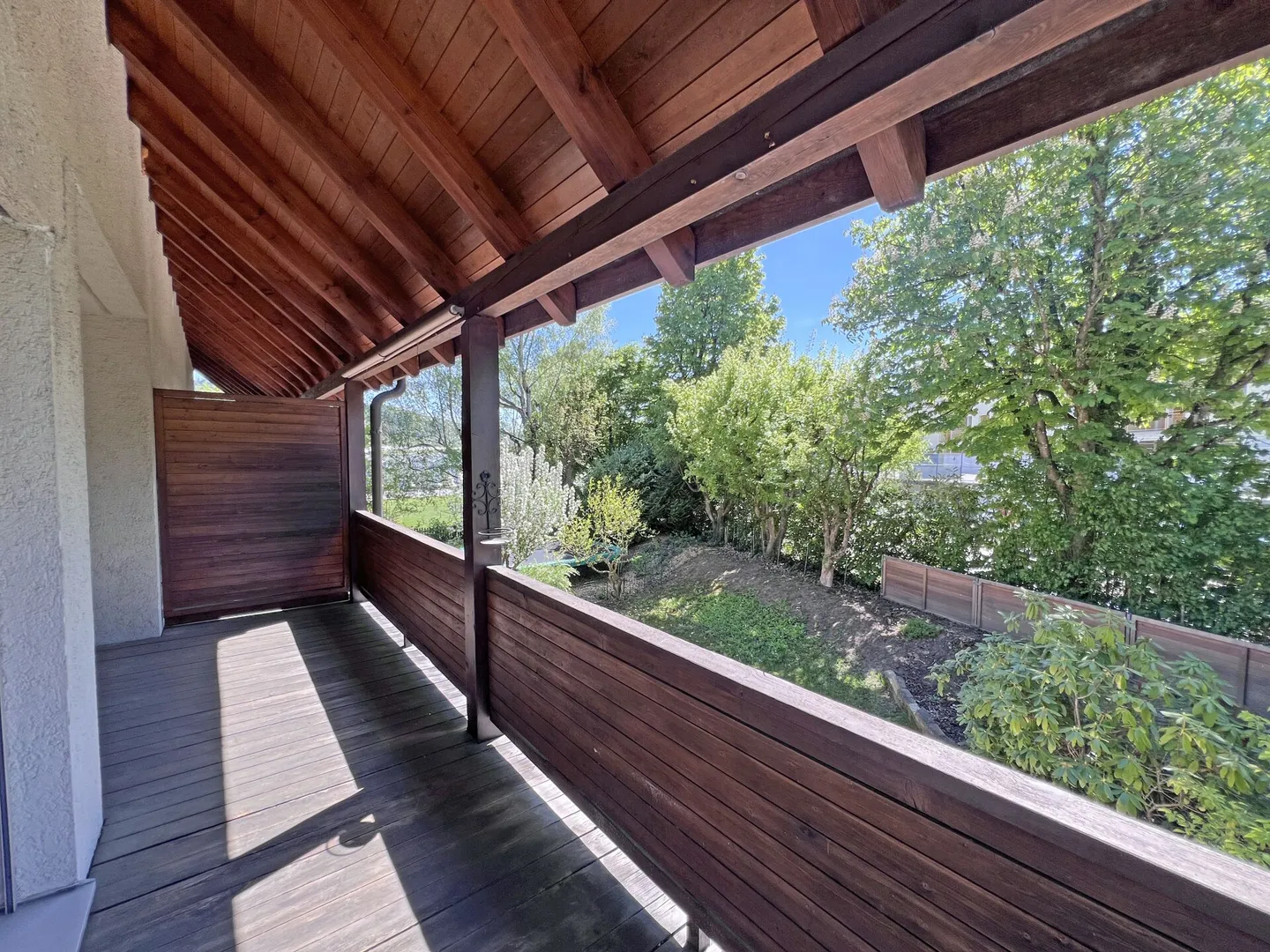 Residential idyll with potential - Maisonette apartment to fall in love with and design - Photo 1 of 6