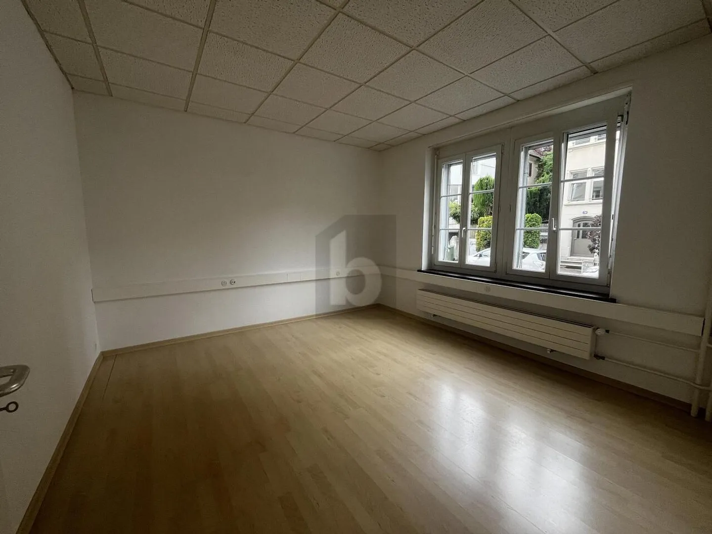 LIGHT-FLOODED IN BEST LOCATION! - Photo 4 of 6