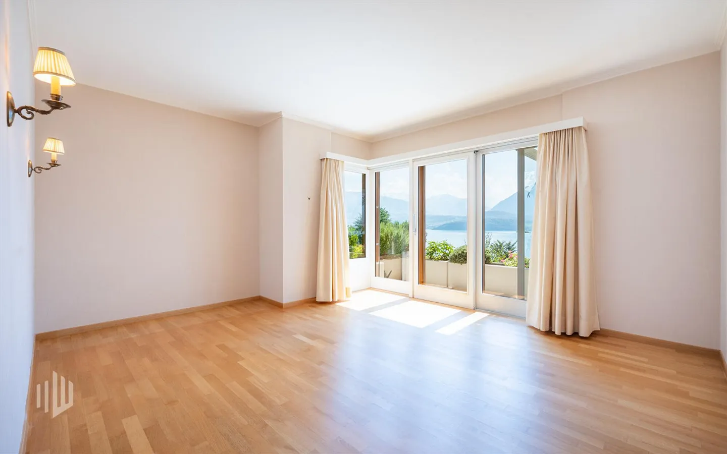 ImmoWyss -  Einfamilienhaus über dem Thunersee mit unverbaubarer Sicht - Foto 7 von 10