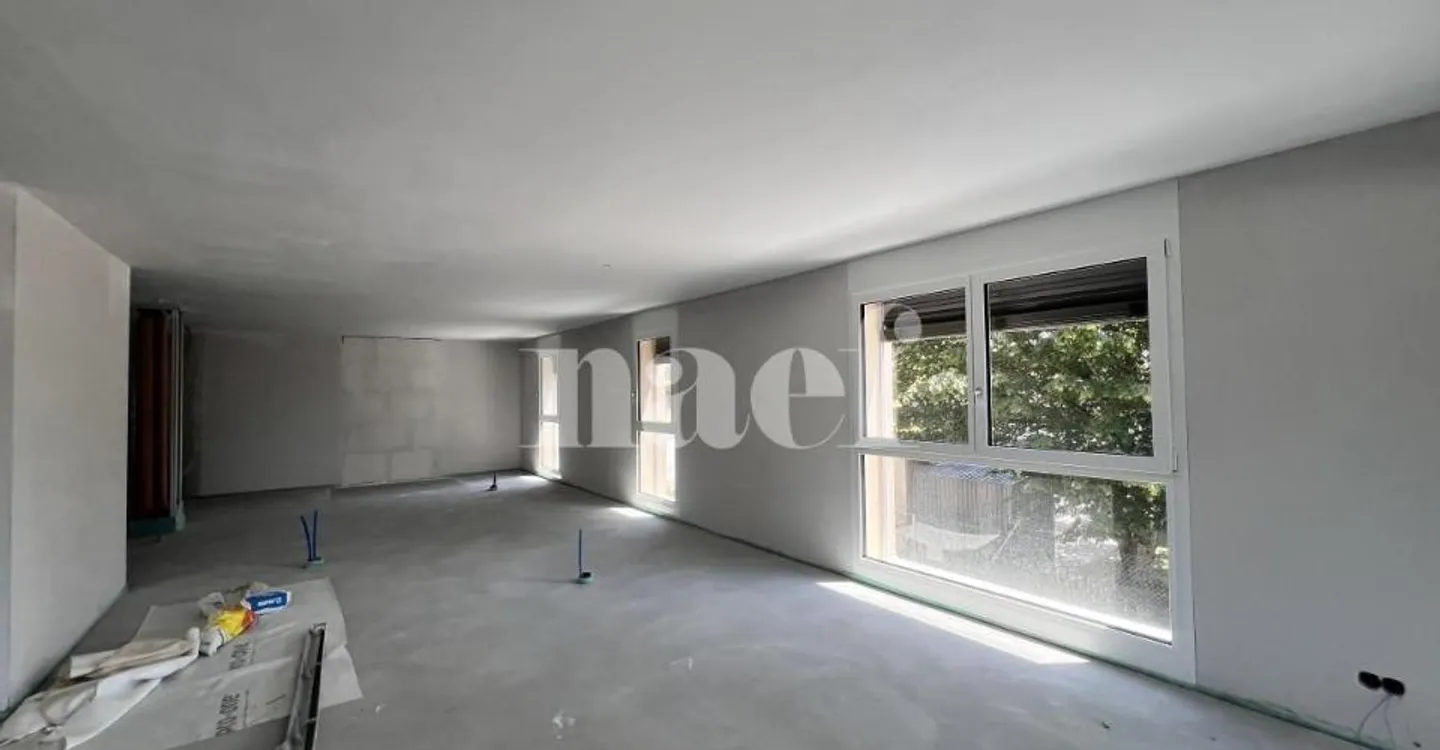 In affitto, spazio commerciale in condizioni grezze al primo piano! - Foto 4 di 9