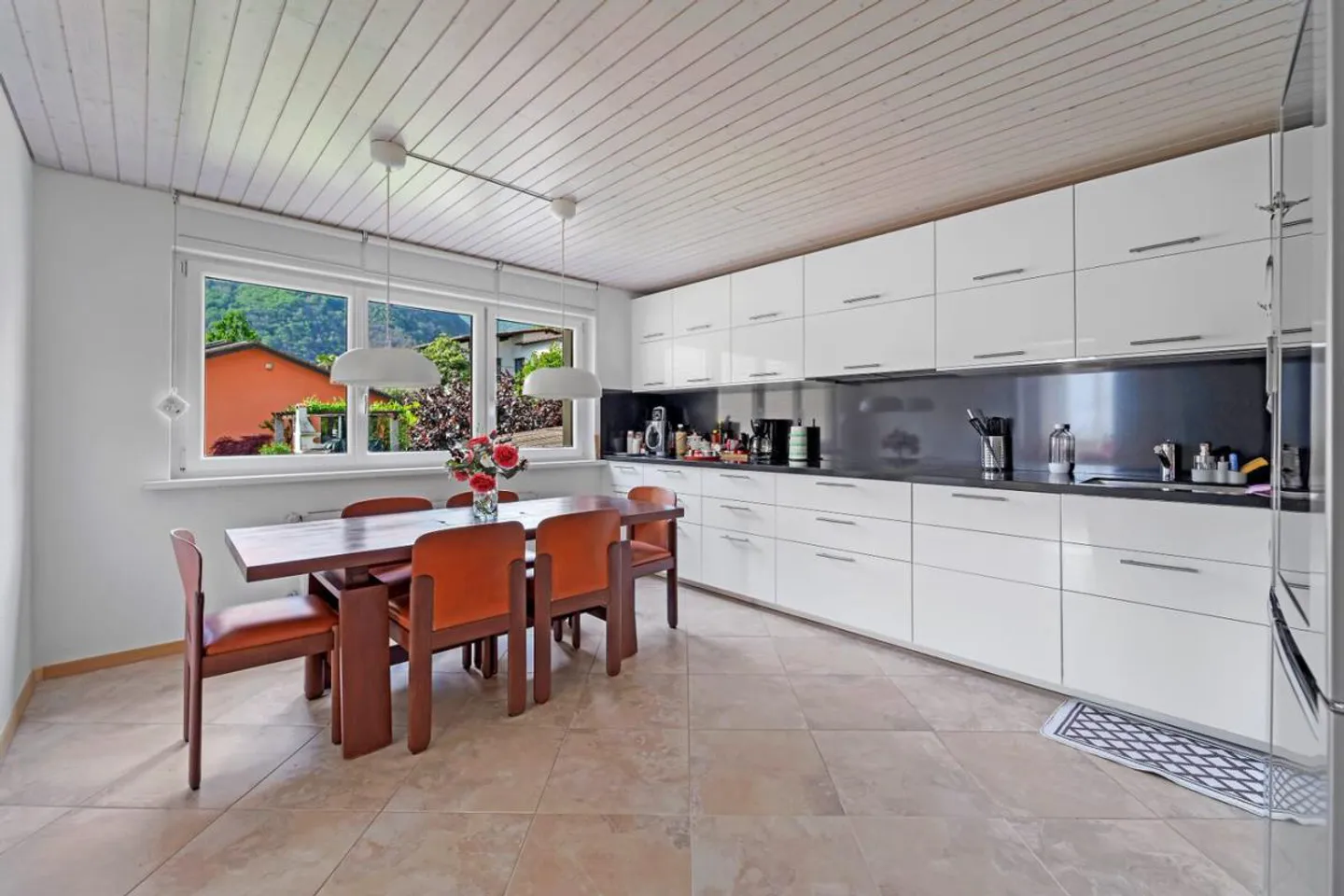Grande casa con vista aperta a Morbio Superiore - Foto 4 di 9