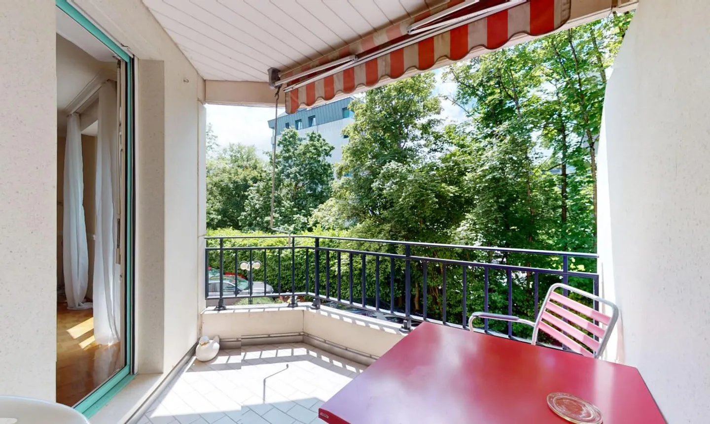 Surrounded by greenery - Photo 1 of 13