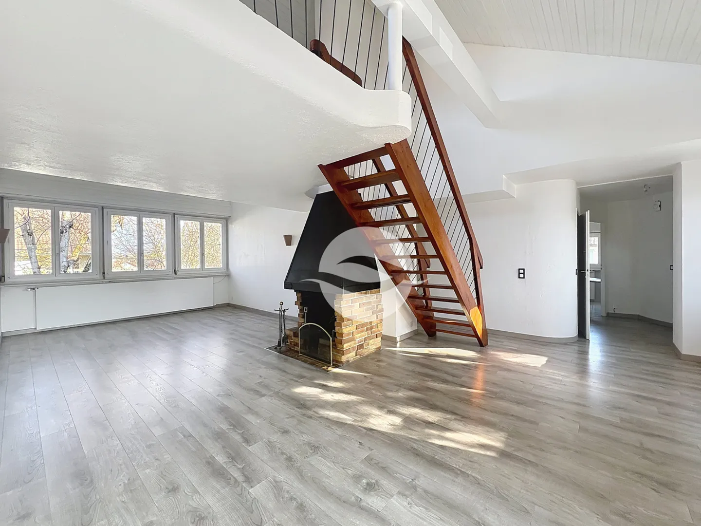 Charmantes Duplex mit 5,5 Zimmern - Foto 1 von 10