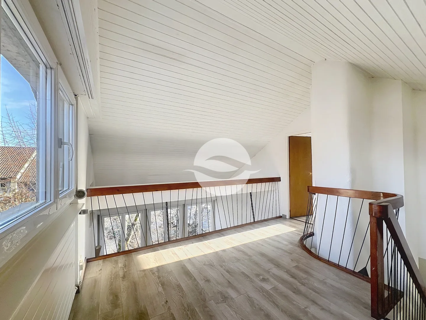 Charmantes Duplex mit 5,5 Zimmern - Foto 3 von 10