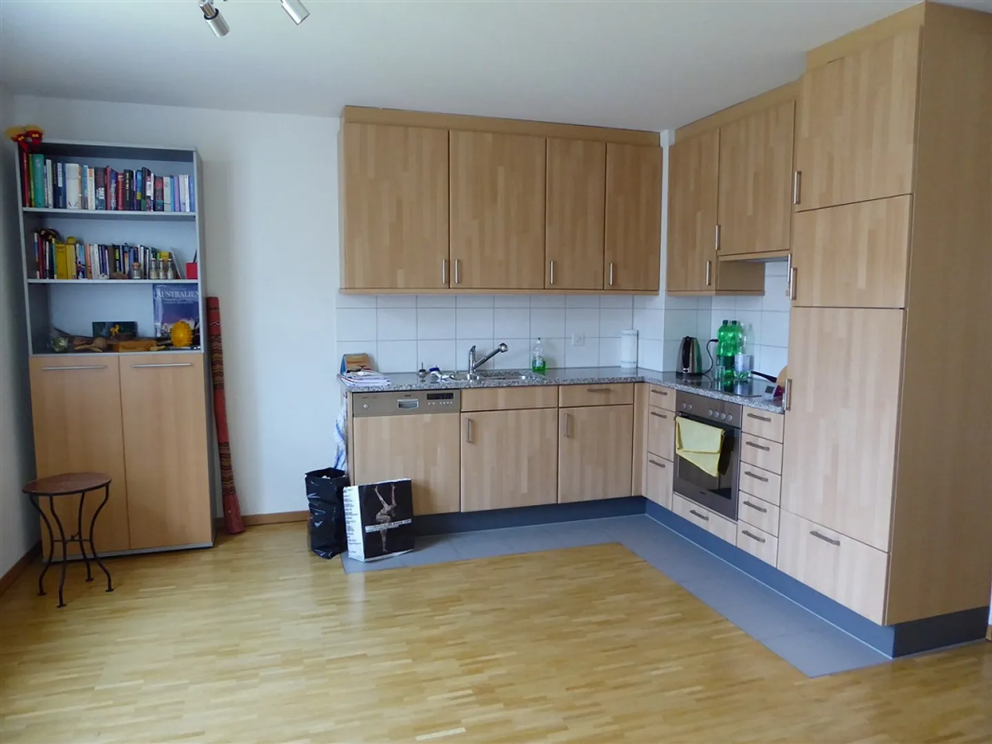 Bright, quiet 2-room apartment with winter garden - Photo 2 of 8