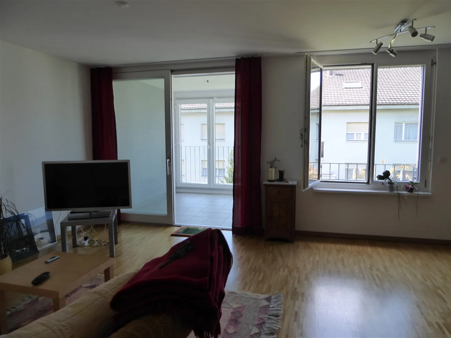 Bright, quiet 2-room apartment with winter garden - Photo 4 of 8