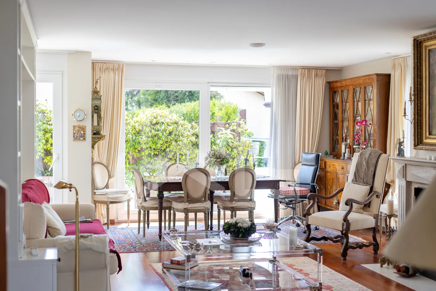 Außergewöhnliches Duplex in Nyon - Eleganz, Licht und absoluter Komfort - Foto 4 von 18