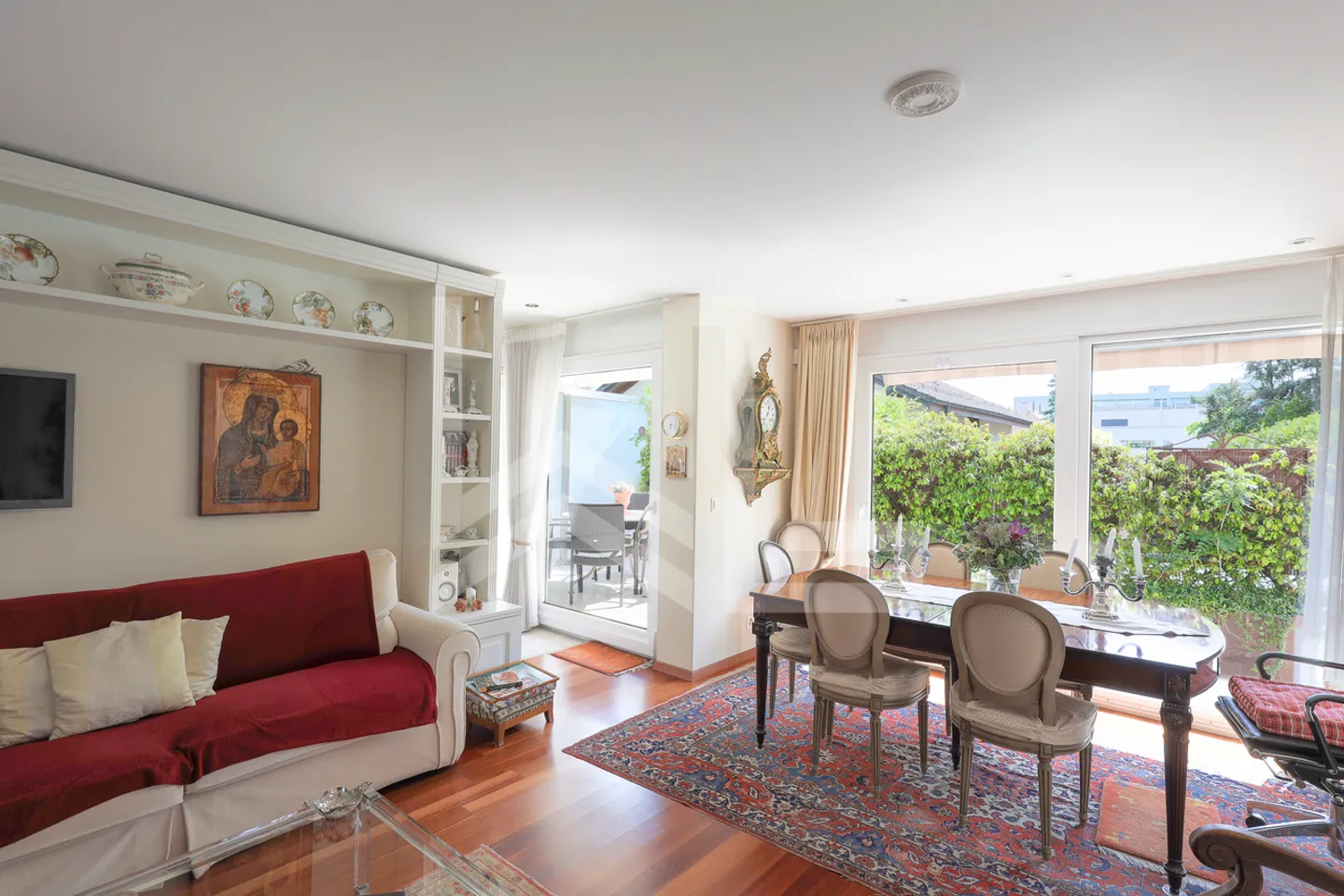 Außergewöhnliches Duplex in Nyon - Eleganz, Licht und absoluter Komfort - Foto 5 von 18