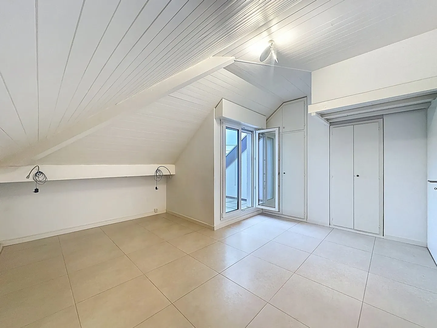 Charming Apartment in Perly - Photo 4 of 9