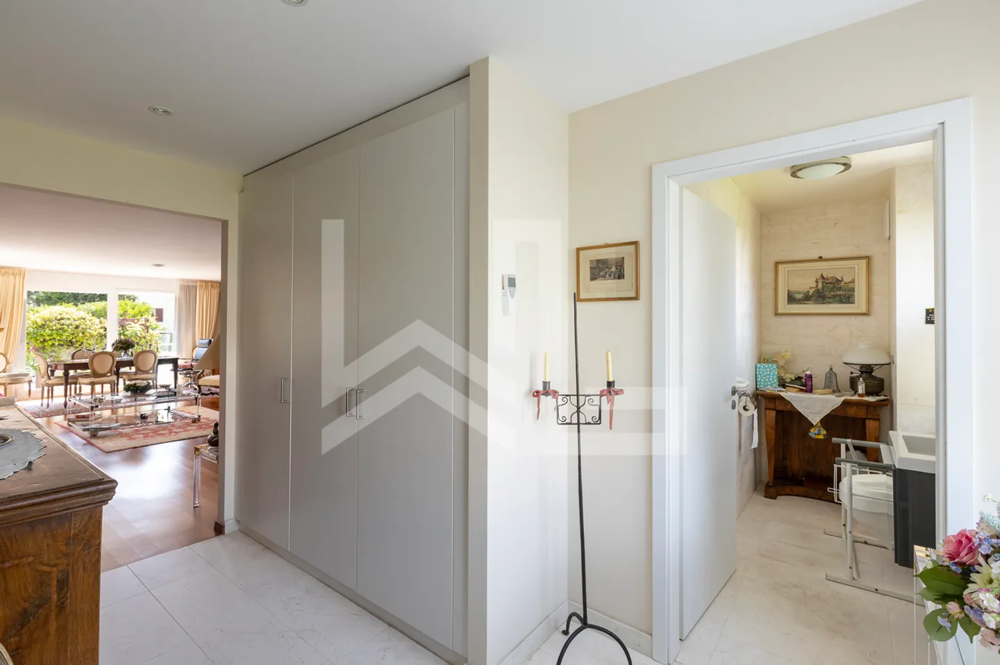 Außergewöhnliches Duplex in Nyon - Eleganz, Licht und absoluter Komfort - Foto 15 von 18