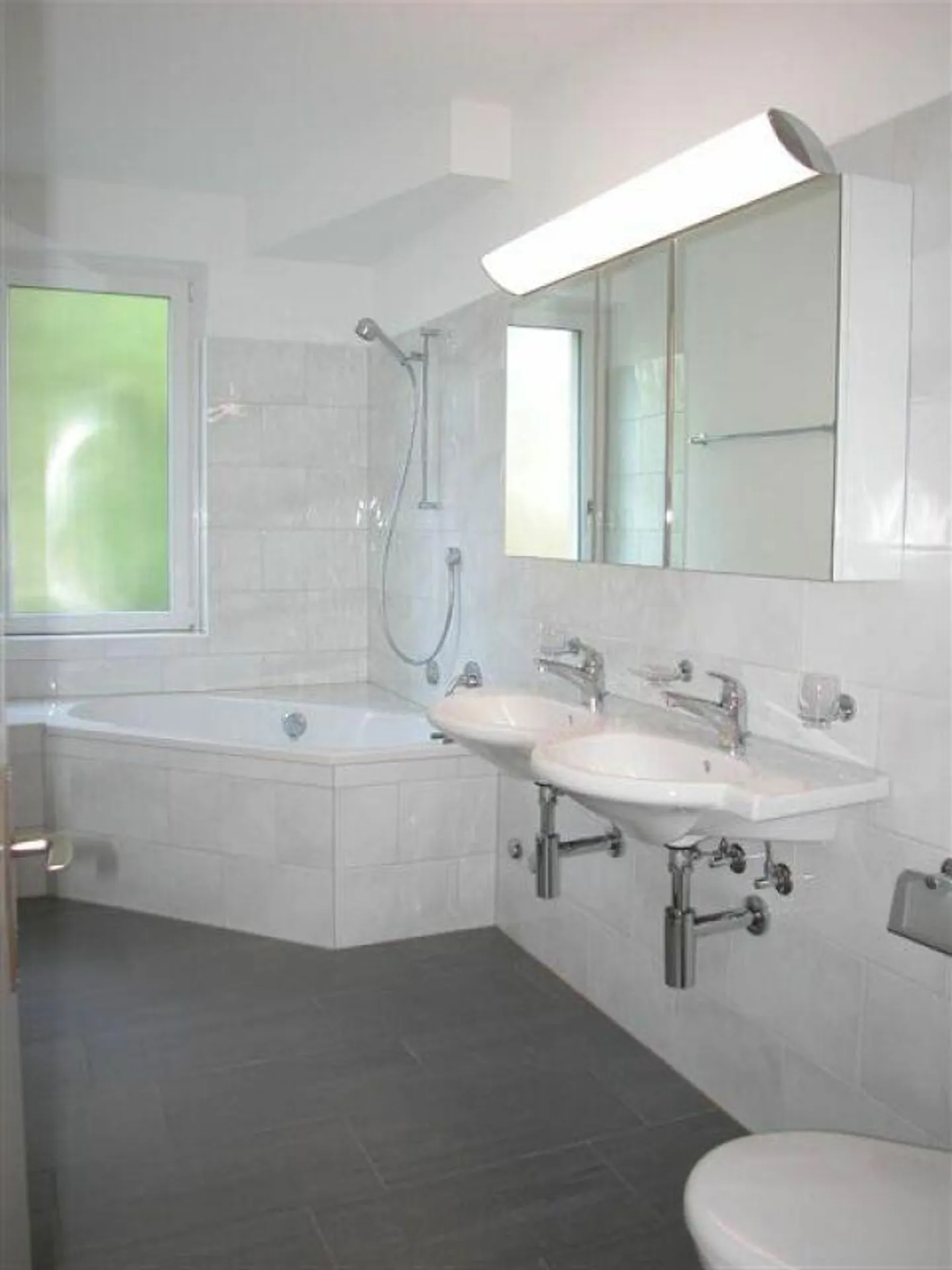 Schöne 3.5-Zimmerwohnung an top Lage - Foto 3 von 6