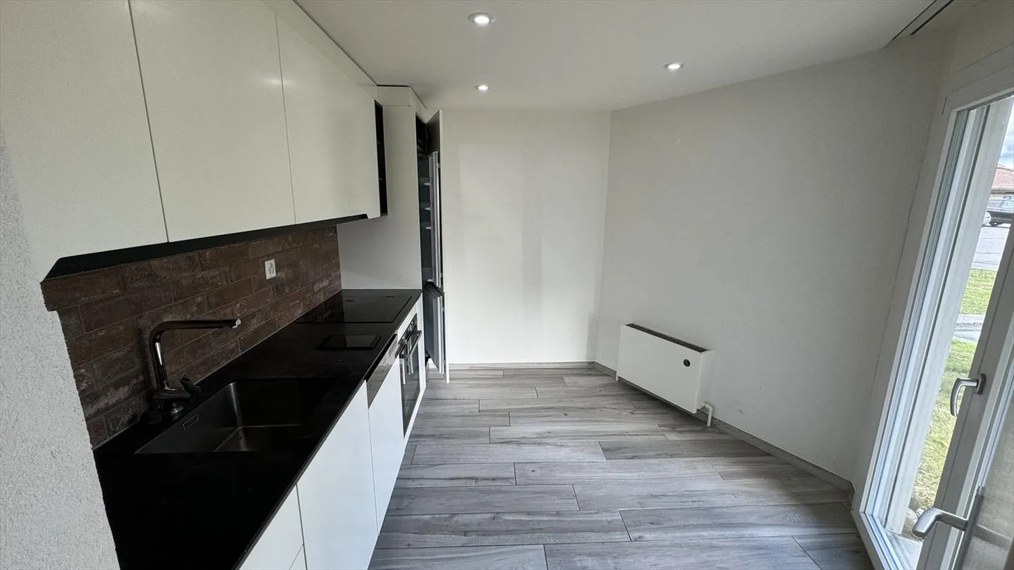 2.5 Room Apartment - Photo 5 of 10